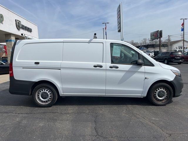 Mercedes-Benz Metris Cargo Van Standard Roof 126" Wheelbase 2019