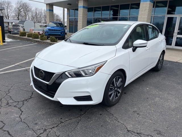 Nissan Versa SV CVT 2021