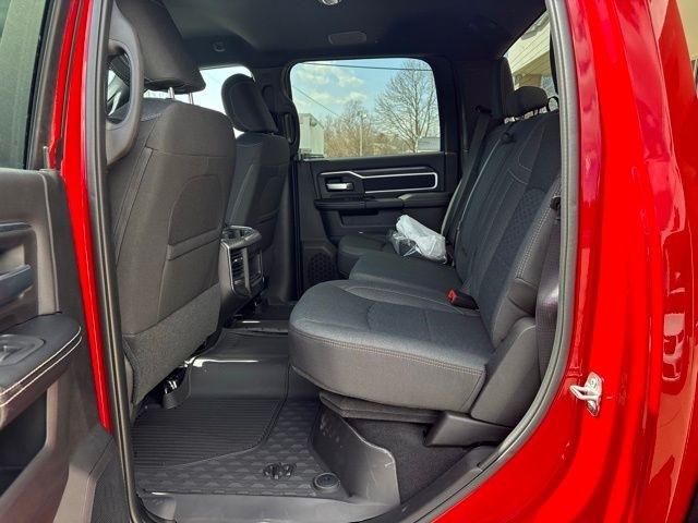 RAM 2500 Big Horn 4x4 Crew Cab 6'4" Box 2026