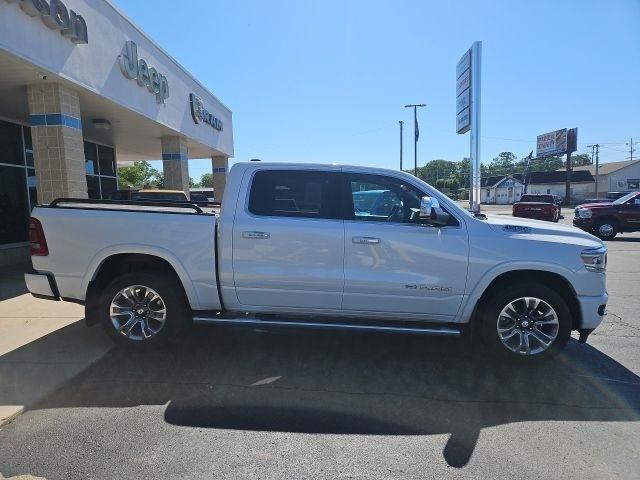 RAM 1500 Longhorn 4x4 Crew Cab 5'7" Box 2022