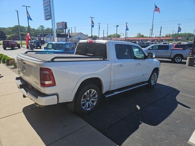 RAM 1500 Longhorn 4x4 Crew Cab 5'7" Box 2022