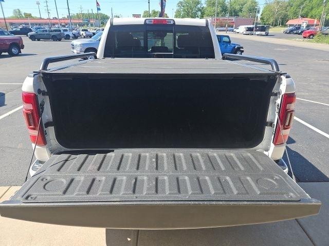 RAM 1500 Longhorn 4x4 Crew Cab 5'7" Box 2022