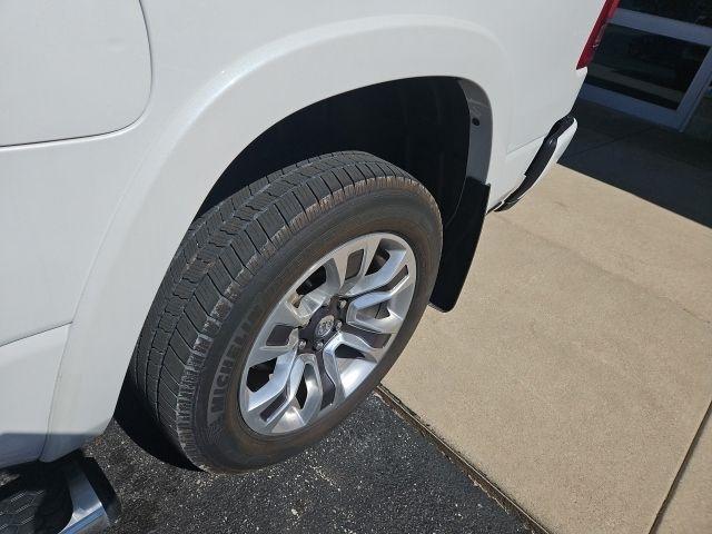 RAM 1500 Longhorn 4x4 Crew Cab 5'7" Box 2022