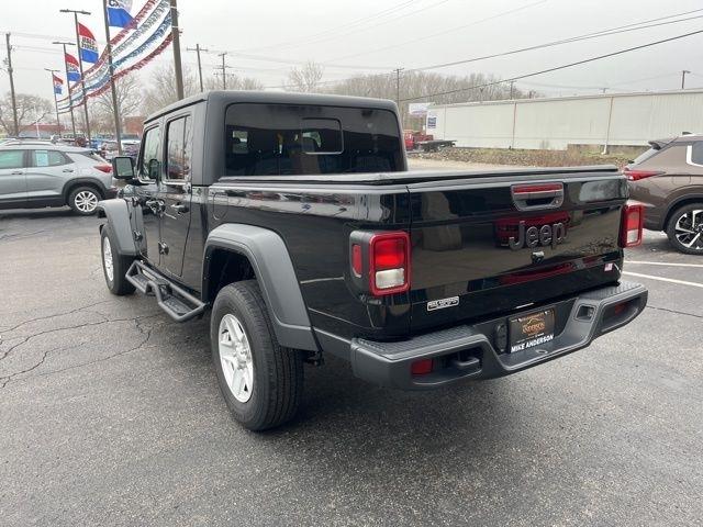 Jeep Gladiator Sport S 4x4 2023
