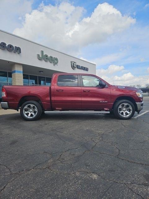 RAM 1500 Big Horn 4x4 Crew Cab 5'7" Box 2022