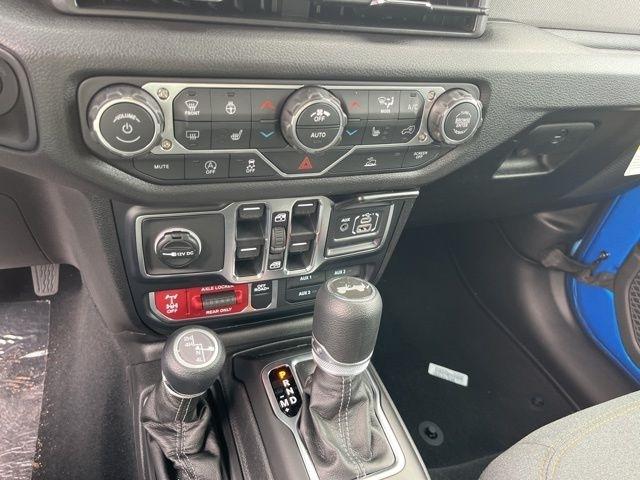 Jeep Wrangler Willys 4 Door 4x4 2026