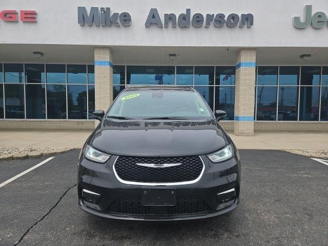 Chrysler Pacifica Hybrid Touring L FWD 2023