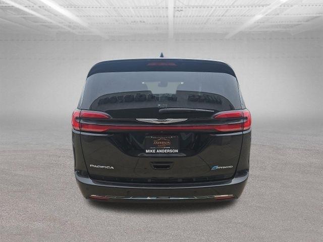 Chrysler Pacifica Hybrid Touring L FWD 2023