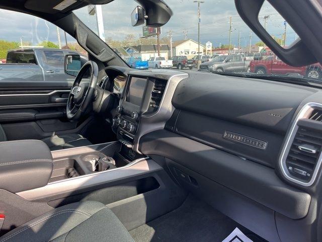 RAM 1500 Big Horn 4x4 Crew Cab 5'7" Box 2022