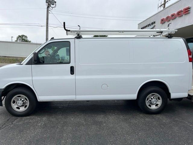 Chevrolet Express Cargo Van RWD 3500 135" 2019