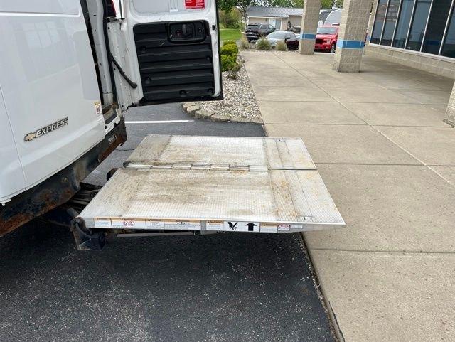 Chevrolet Express Cargo Van RWD 3500 135" 2019