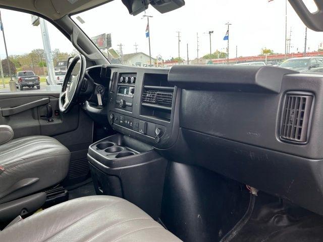 Chevrolet Express Cargo Van RWD 3500 135" 2019