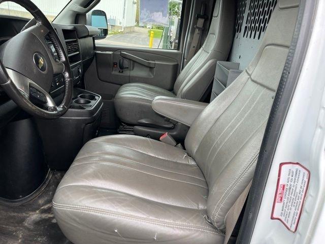 Chevrolet Express Cargo Van RWD 3500 135" 2019