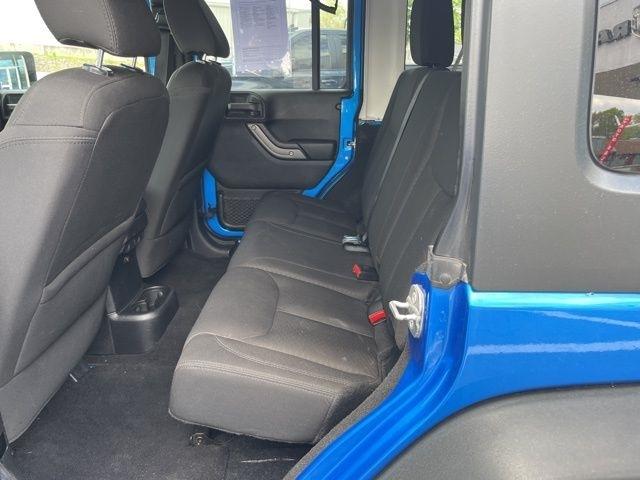 Jeep Wrangler Unlimited 4WD 4dr Sport 2014