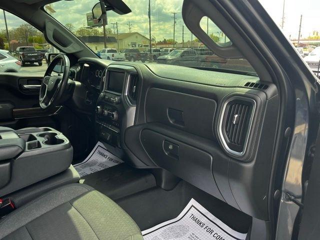 Chevrolet Silverado 1500 4WD Crew Cab 147" RST 2021