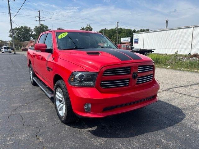 2016 RAM 1500 4WD Crew Cab 140.5" Sport