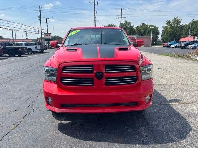 RAM 1500 4WD Crew Cab 140.5" Sport 2016