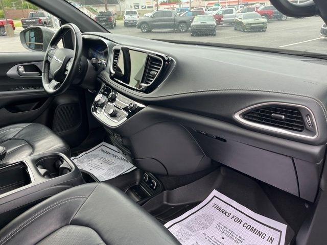 Chrysler Pacifica Touring L FWD 2021