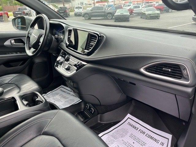 Chrysler Pacifica Touring L FWD 2021