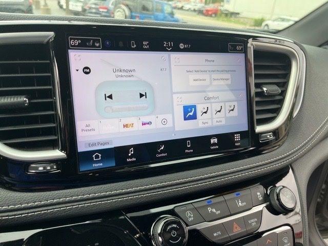 Chrysler Pacifica Touring L FWD 2021