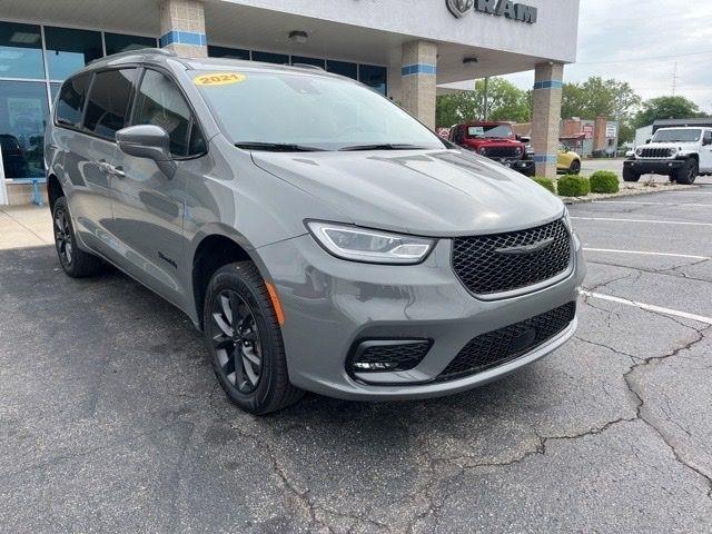 Chrysler Pacifica Touring L FWD 2021