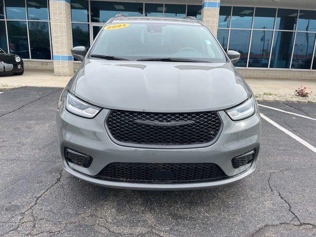 Chrysler Pacifica Touring L FWD 2021