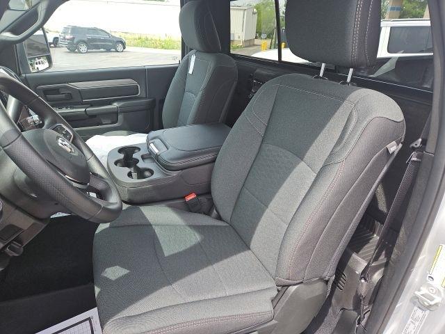 RAM 2500 Tradesman 4x4 Reg Cab 8' Box 2026