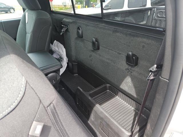 RAM 2500 Tradesman 4x4 Reg Cab 8' Box 2026