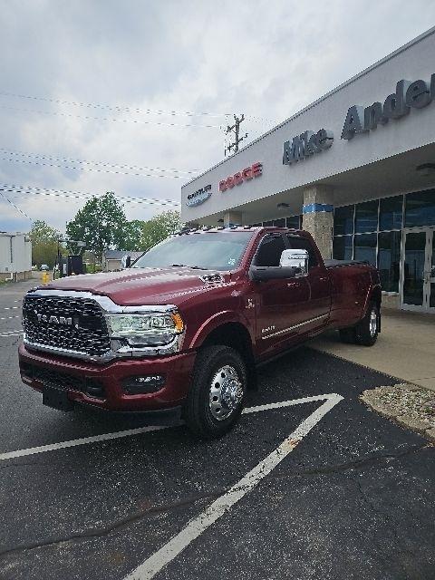 RAM 3500 Limited 4x4 Crew Cab 8' Box 2024