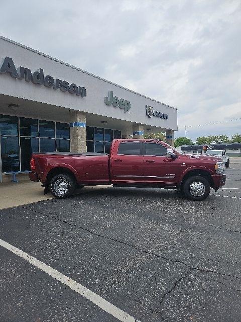 RAM 3500 Limited 4x4 Crew Cab 8' Box 2024