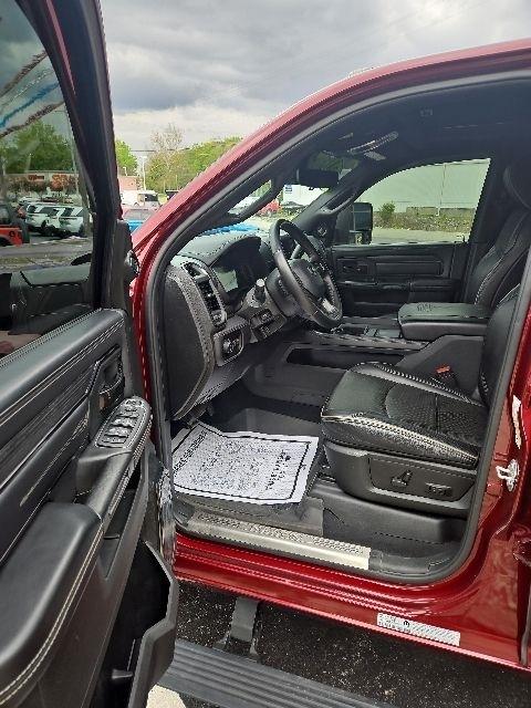 RAM 3500 Limited 4x4 Crew Cab 8' Box 2024