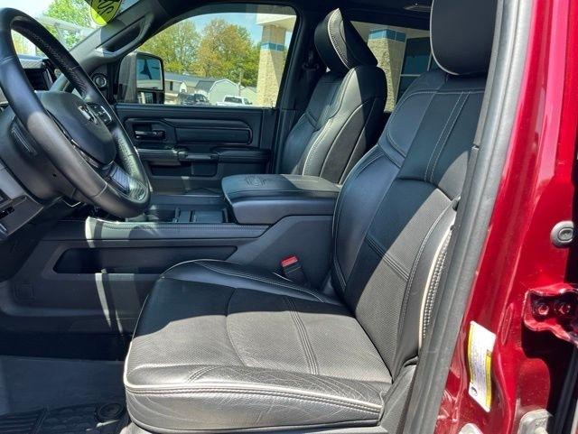 RAM 3500 Limited 4x4 Crew Cab 8' Box 2024