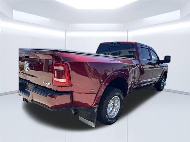 RAM 3500 Limited 4x4 Crew Cab 8' Box 2024