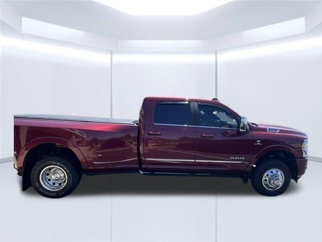 RAM 3500 Limited 4x4 Crew Cab 8' Box 2024