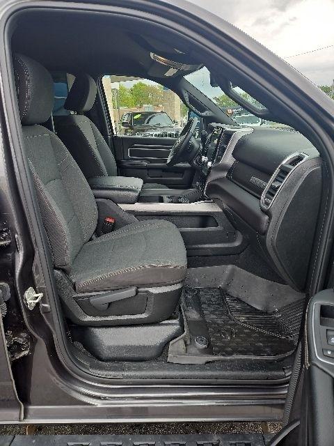 RAM 3500 Big Horn 4x4 Crew Cab 8' Box 2024