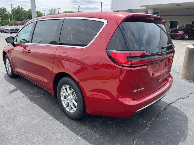 Chrysler Pacifica Select FWD 2027