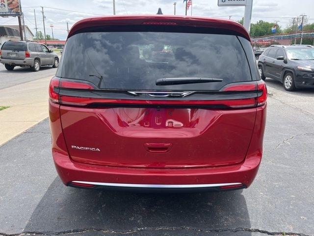 Chrysler Pacifica Select FWD 2027