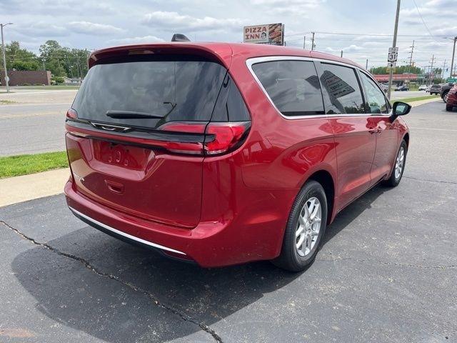 Chrysler Pacifica Select FWD 2027