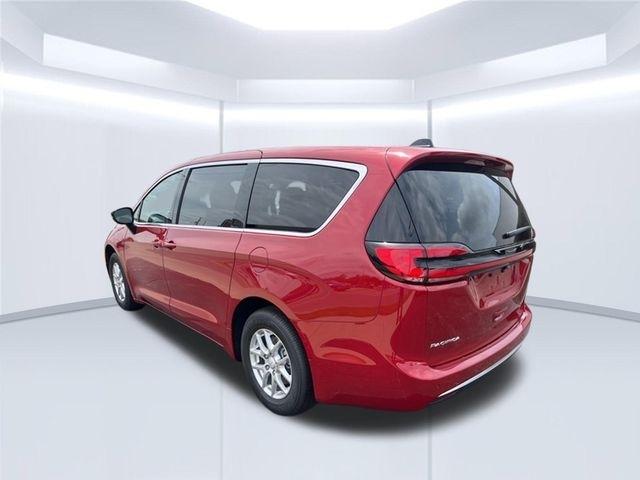 Chrysler Pacifica Select FWD 2027