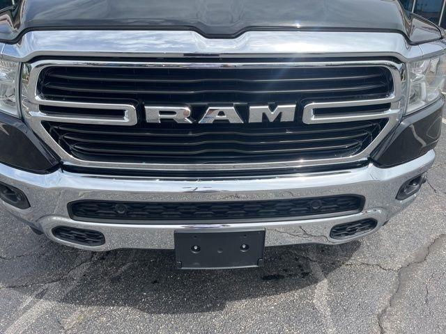 RAM 1500 Big Horn 4x4 Crew Cab 5'7" Box 2021