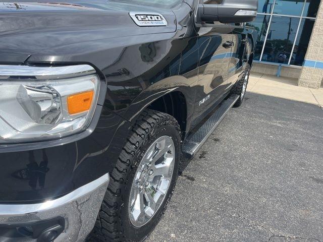 RAM 1500 Big Horn 4x4 Crew Cab 5'7" Box 2021