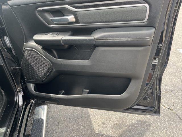 RAM 1500 Big Horn 4x4 Crew Cab 5'7" Box 2021