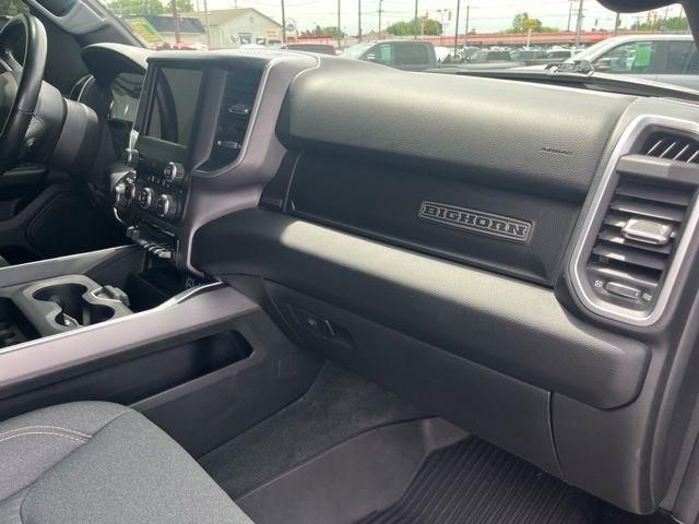 RAM 1500 Big Horn 4x4 Crew Cab 5'7" Box 2021