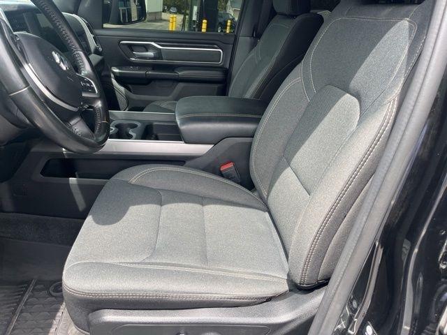 RAM 1500 Big Horn 4x4 Crew Cab 5'7" Box 2021