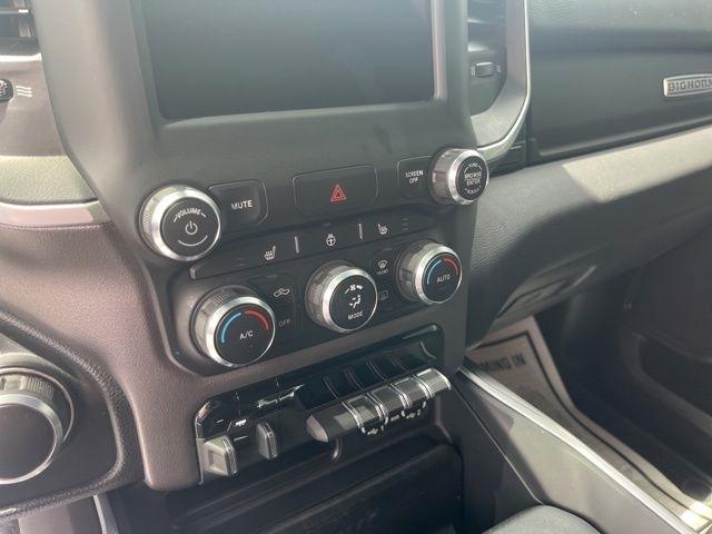 RAM 1500 Big Horn 4x4 Crew Cab 5'7" Box 2021