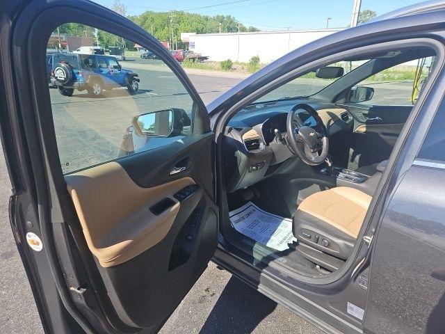 Chevrolet Equinox FWD 4dr Premier 2022