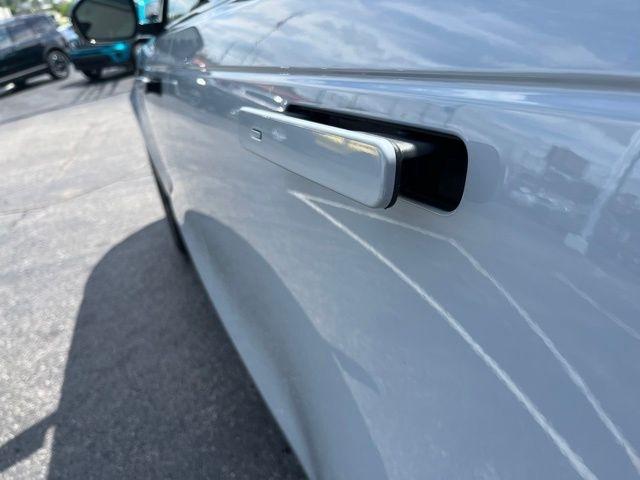 Land Rover Range Rover Velar P250 Dynamic SE 2025