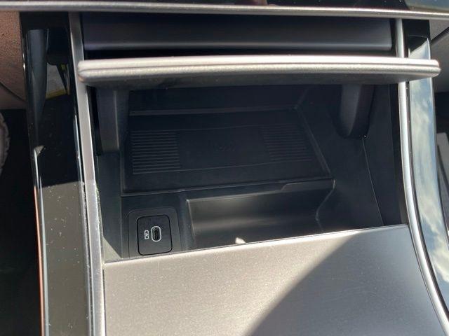 Land Rover Range Rover Velar P250 Dynamic SE 2025