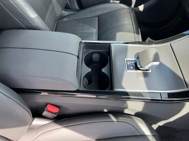 Land Rover Range Rover Velar P250 Dynamic SE 2025