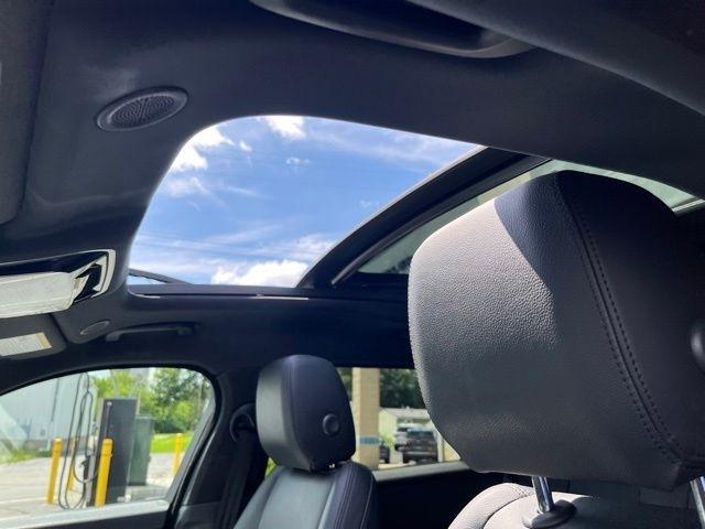 Land Rover Range Rover Velar P250 Dynamic SE 2025